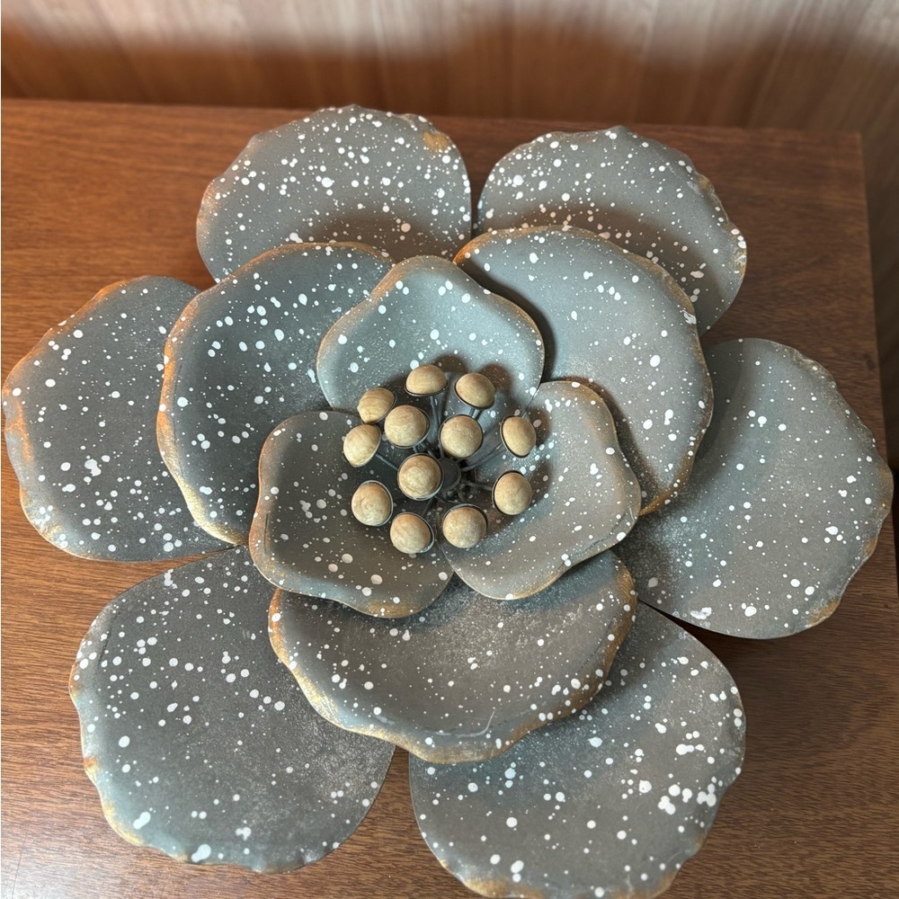 Unbranded Gray Metal Flower Wall Decor with Neutral Wooden Accents